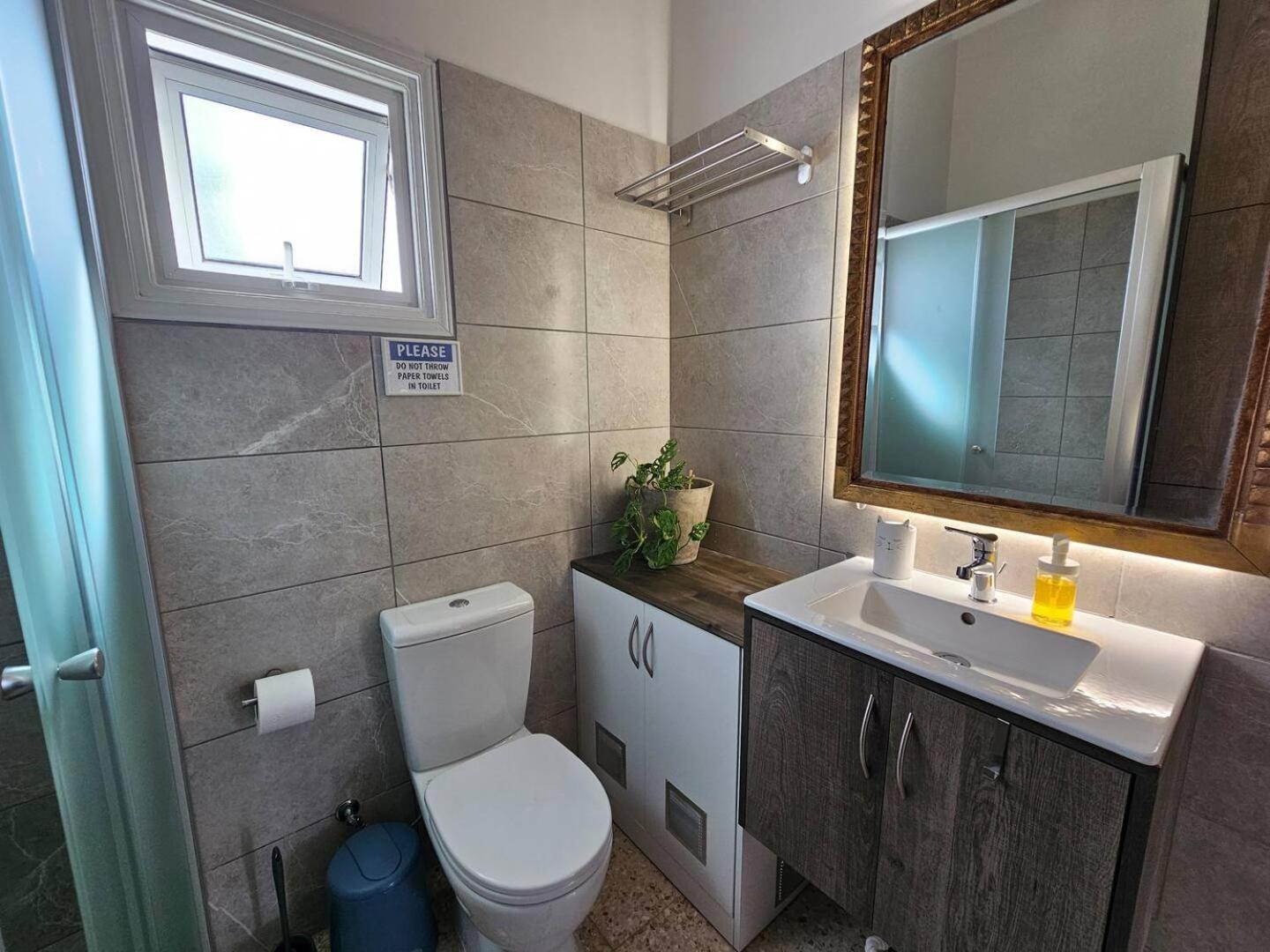 Ammos Beachfront Villa Paradise ลาร์นาคา ภายนอก รูปภาพ